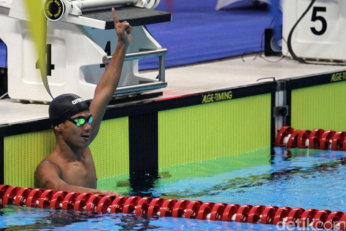 Indonesia memecahkan telor untuk raihan medali emas Asian Para Games 2018 hari ini. Jendi Pangabean finis terdepan di 100 meter gaya punggung S9 (tunadaksa).