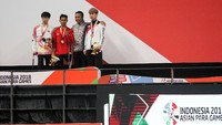 Sementara perak menjadi milik Luo Qingquan dari China. Dia membukuan waktu 1 menit dan 8,59 detik. Untuk medali perunggu menjadi milik Kwon Yonghwa dari Korea Selatan. Yonghwa mencatatkan waktu 1 menit dan 11,12 detik.