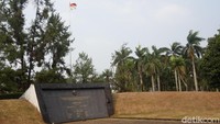 Ternyata, di BSD ada juga lho monumen bersejarah. Inilah monumen peringatan peristiwa Lengkong tahun 1946 silam. Di sini suasananya juga sejuk dan asri lho (Shinta/detikcom)