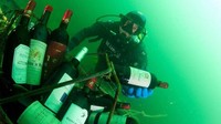 Tradisi menaruh wine di dalam laut itu ada di Kota Saint Malo, 420 km dari Paris, Prancis. Ini adalah untuk proses memperoleh rasa asin dalam wine (Emmanuel Donfut/Balao/BBC Travel)