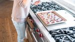Jago Masak, Ini Aksi Jennifer Garner Saat Berkreasi di Dapur