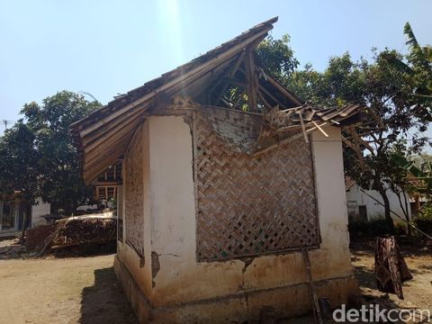 Musala di Jember rusak dampak gempa/