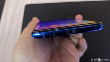 Total 600 GB, sama seperti laptop saya, ujar Yvonne Woo, Marketing Samsung Malaysia.  (Foto: detikINET/Fino Yurio Kristo)