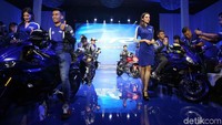 Yamaha R25 dan R3 diluncurkan sekaligus memperingati hari ulang tahun Yamaha R1 yang ke-20.