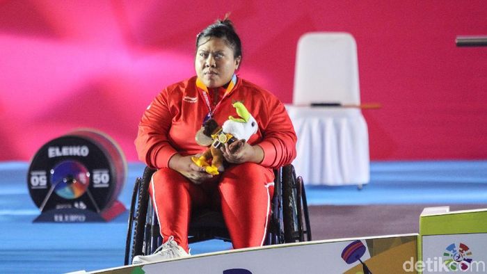 Sriyanti, atlet angkat berat over 86 kg di Asian Para Games 2018, Kamis (11/10). (Rifkianto Nugroho/detikSport) Sriyanti, atlet angkat berat over 86 kg di Asian Para Games 2018, Kamis (11/10). (Rifkianto Nugroho/detikSport)