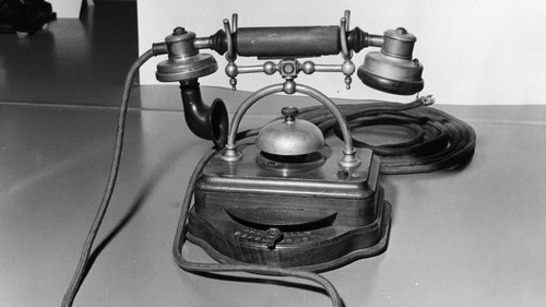 circa 1905:  A view of a desk telephone capable of contacting ten extensions, as used around 1905.  (Photo by Fox Photos/Getty Images)