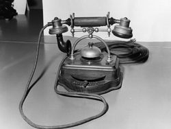 Kumpulan Telepon Zaman Old, Ada yang Sudah Bisa Video Call