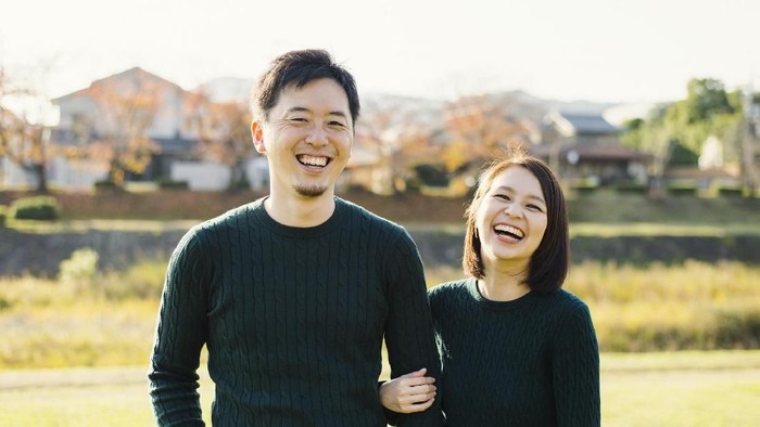 Siapa yang punya kebiasaan pakai baju pasangan? (Foto: Istock) Siapa yang punya kebiasaan pakai baju pasangan? (Foto: Istock)