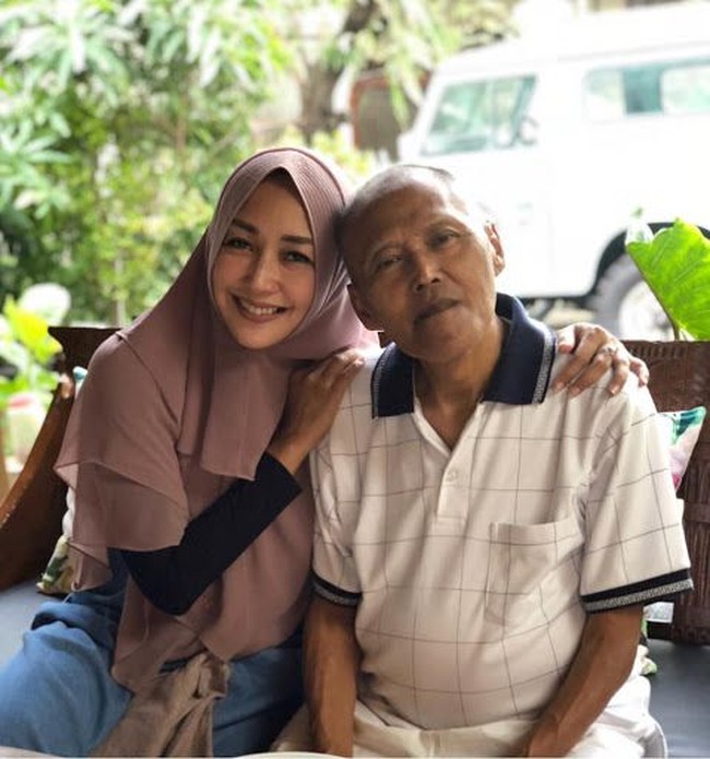 Kabar Duka dari Roti Bakar Eddy hingga Gaya Makan Dokter Tampan Anton Tanjung