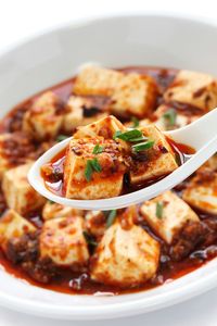 Pedas Mantap Ayam Geleshan dan Hot Pot Autentik Sichuan