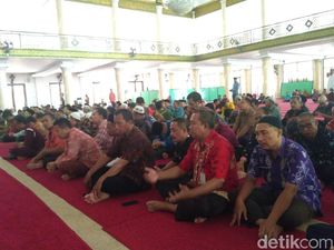 Warga Situbondo Gelar Doa Bersama Minta Gempa Susulan Tak Terjadi
