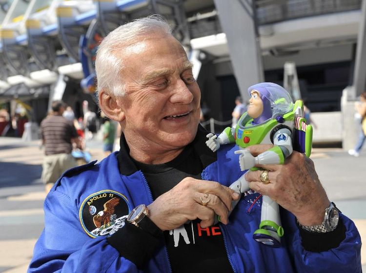 Selain Neil Armstrong, Ini Para Kosmonaut Terkenal Lainnya