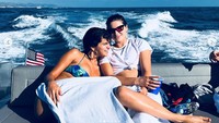 Sempat tersiar kabar bahwa Selena sakit hati saat Justin membelikan Hailey rumah, meskipun lagi-lagi kabar itu dibantah. Dok. Instagram/selenagomez
