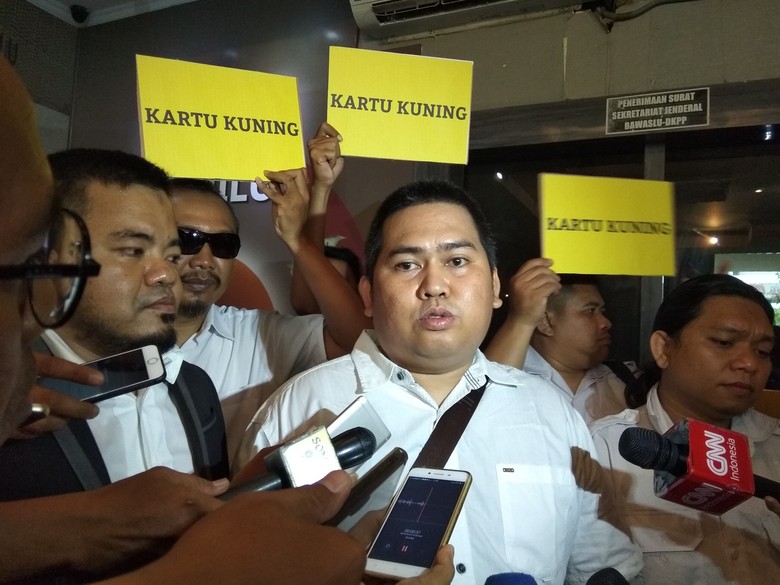 Pritt! Prabowo Kena Kartu Kuning, Parpol Pengusung Melawan Pritt! Prabowo Kena Kartu Kuning, Parpol Pengusung Melawan