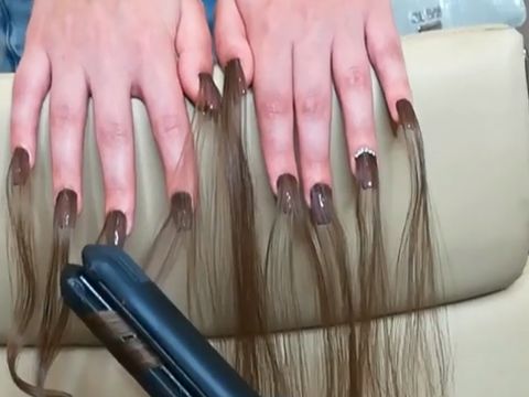 Horor, Ada Kuku Ditumbuhi dengan Rambut Panjang