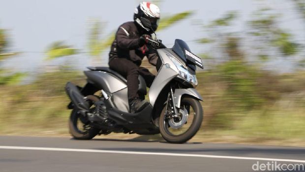 Ototest Yamaha Lexi dilakukan dengan touring ke Geopark Ciletuh.