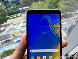 Ini Samsung Galaxy A7 dengan 3 Kamera Belakangnya