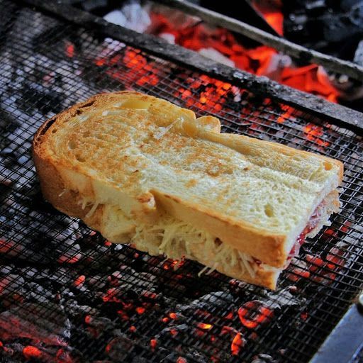 Roti Bakar Eddy