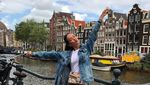 Foto: Gaya Liburannya Barbie dari Kazakhstan