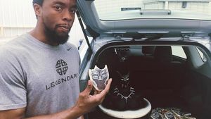 Aksi Keren Chadwick Boseman, si Black Panther yang Suka Kopi dan Kue