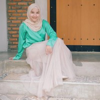 Siapa bilang cantik hanya untuk wanita bertubuh tinggi? Tampil stylish berlaku untuk semua bentuk tubuh, termasuk Anda yang bertubuh mungil. Foto: Instagram/tasyanurmedina