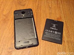 Unboxing Meizu C9, Ponsel Entry Level di Bawah Rp 1,5 Juta