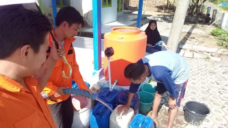Salurkan Air Bersih untuk Warga, BPBD Ciamis Berutang Puluhan Juta Salurkan Air Bersih untuk Warga, BPBD Ciamis Berutang Puluhan Juta