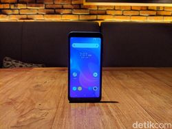 Unboxing Meizu C9, Ponsel Entry Level di Bawah Rp 1,5 Juta