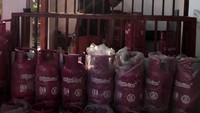 Unit Manager Communication & CSR Pertamina Marketing Operation Region VII Roby Hervindo menjelaskan, untuk memenuhi kebutuhan elpiji bagi masyarakat, Pertamina telah menyalurkan elpiji subsidi (3 Kg) dan Non subsidi (Bright Gas). Khusus untuk penyaluran elpiji Bright Gas, Pertamina pada hari ini telah mengalokasikan Bright Gas 5,5 Kg dan Bright Gas 12 Kg di 10 SPBU di Kota Palu dan 1 SPBU di Kabupaten Sigi. Pool/Pertamina.