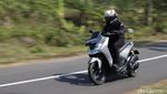 Komparasi Honda Vario 125 Vs Yamaha Lexi
