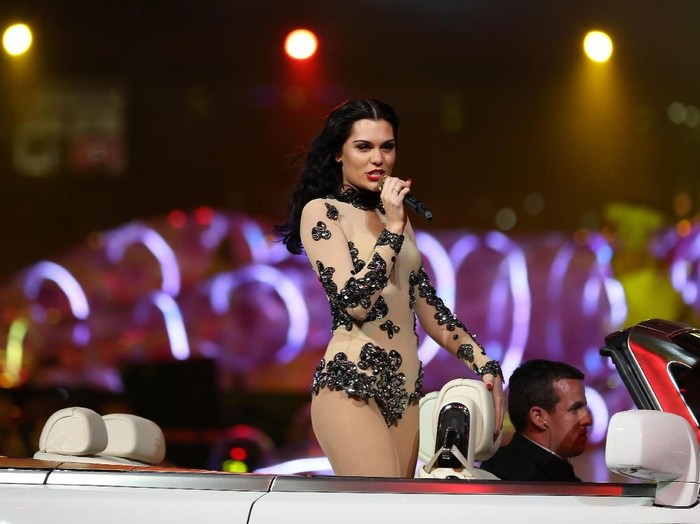 LONDON, ENGLAND - AUGUST 12:  Singer Jessie J during the Closing Ceremony on Day 16 of the London 2012 Olympic Games at Olympic Stadium on August 12, 2012 in London, England.  (Photo by Hannah Peters/Getty Images)