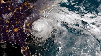 Citra satelit NOAA ini memperlihatkan Badai Florence di Carolina Utara pada 14 September 2018. (Foto: NOAA via Getty Images)