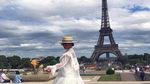 Foto: Gaya Liburannya Barbie dari Kazakhstan