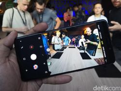 Lebih Dekat dengan 4 Kamera Belakang Samsung Galaxy A9