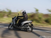 Dipakai Touring, Ini Plus-Minus Honda Vario 125 vs Yamaha Lexi S