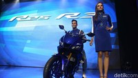 Pada bagian lampu depan dan belakang Yamaha R3 juga sudah mengadopsi full LED.