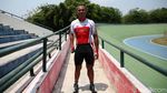 Tryagus Beraksi di Trek Sepeda dengan Satu Tangan