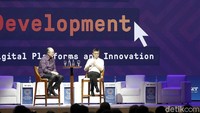 Dalam diskusi tersebut Jack Ma ditemani Presiden Bank Dunia Jim Yong Kim.
