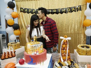 Denny Sumargo dan Dita Soedarjo Putus!