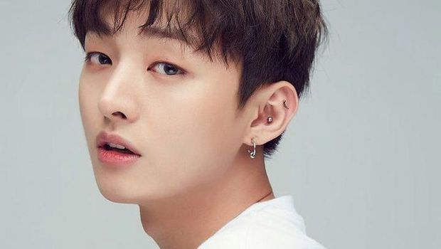 Deretan Idola K-Pop Yang Jalani Masa Trainee Paling Lama