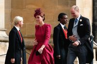 Kate Middleton Mencuri Atensi dengan Gaun Pink di Pernikahan Putri Eugenie