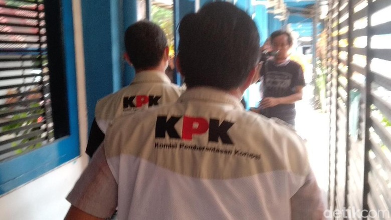 Kode Suap Tina Toon di Kasus Meikarta Ditujukan untuk Siapa? Kode Suap Tina Toon di Kasus Meikarta Ditujukan untuk Siapa?