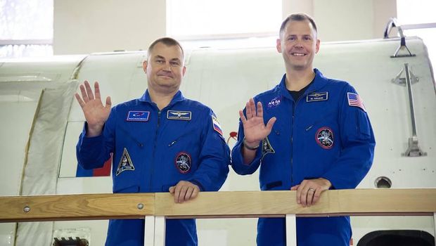 Astronot NASA Nick Hague dan Kosmonot Rusia Alexey Ovchinin