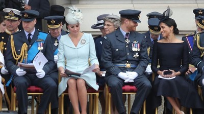 Viral Pangeran William & Harry Jadi Meme Bedanya Nikah 2 Bulan Vs 7 Tahun