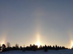 Kumpulan Potret Sun Dog, Saat Matahari Terlihat Lebih dari Satu
