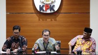 KPK bicara soal pengembangan kasus dugaan suap dari pengusaha Eddy Sindoro. Salah satu yang disinggung adalah nama mantan Sekretaris Mahkamah Agung (MA) Nurhadi.