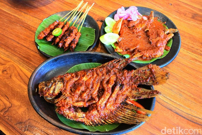 Putera Lombok Mantap Betul Ayam Kampung Plecingan Dan Sate Rembiga Pedas Juicy