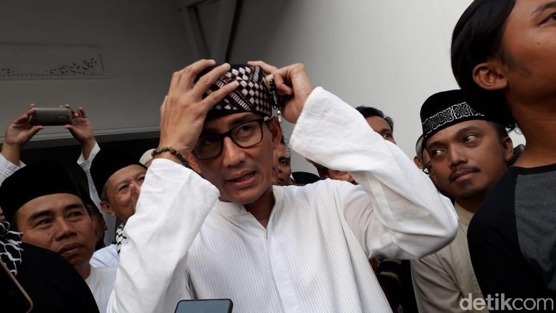Awali Kegiatan di Yogya, Sandiaga Sapa Jemaah Masjid Jogokariyan Awali Kegiatan di Yogya, Sandiaga Sapa Jemaah Masjid Jogokariyan