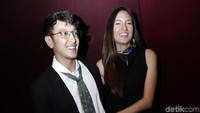 Nadine dan Dimas membantah kabar kehamilan yang merebak belum lama ini. Pool/Palevi S/detikFoto.