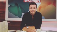 Shane Steven Sherlock Filan merupakan penyanyi kelahiran irlandia. Ia terkenal lewat grup musik Westlife, lewat akun Instagramnya Shane sering membagikan foto-fotonya saat makan. Foto: Instagram @shanefilanofficial